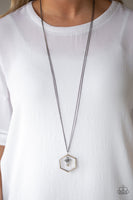 Chickly Geocentric white necklace (Paparazzi)